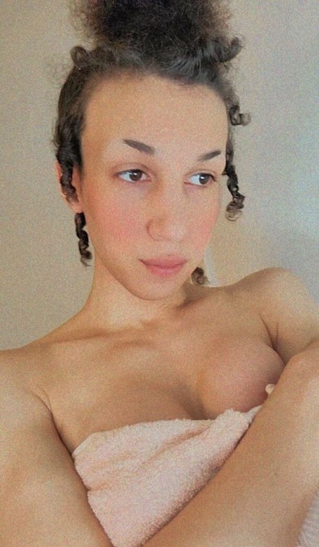 jadedwaifuwu nude actress photos