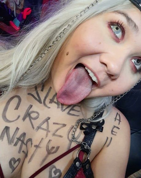 laura takint naked actress pictures