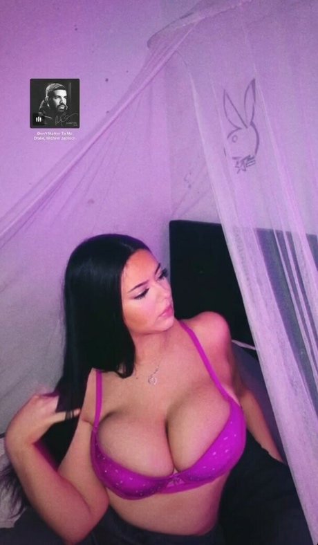 Stormiscarlet star erotic archive