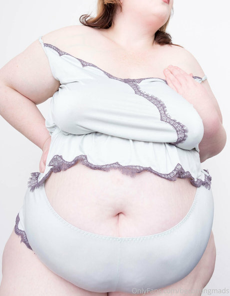 becomingmads pornographic model photo