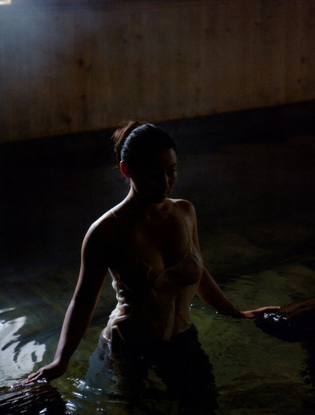 Saaya Irie exclusive star pictures