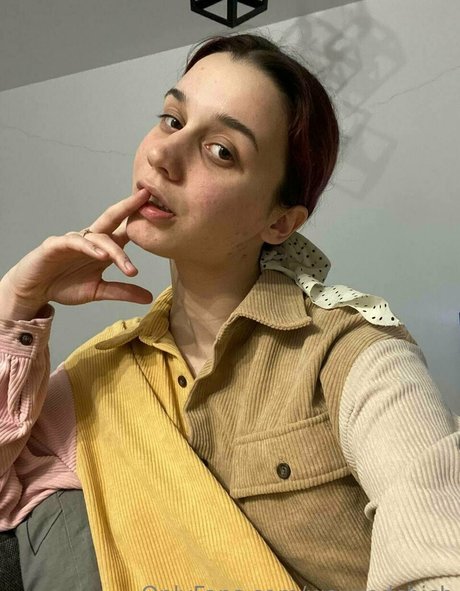 wowredchich star xxx images