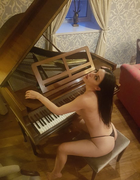 naughtyrebecca1 Photo Gallery