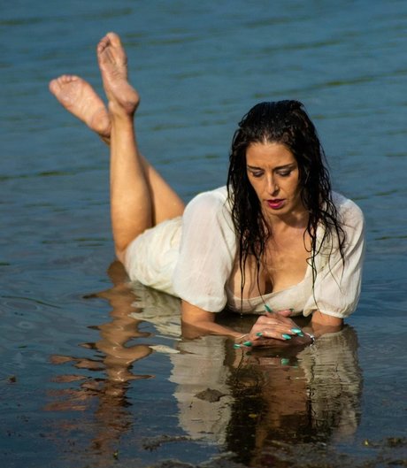 naughtyrebecca1 model hot images