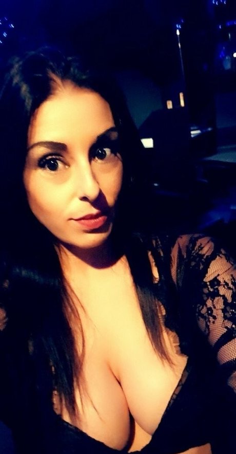 thick trans onlyfans hot naked pics