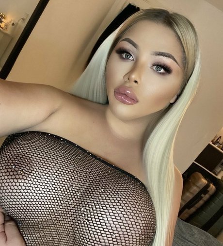 siliconebarbie Photo Gallery