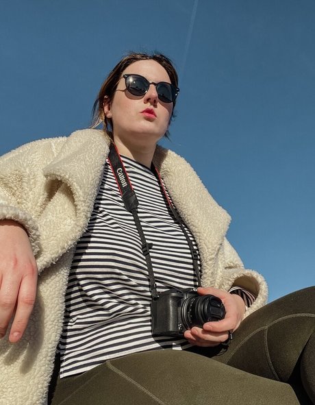 The Tax Accountant perfect actress images