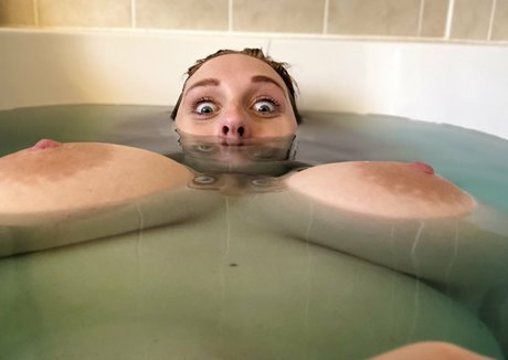 nicolenu star hot image