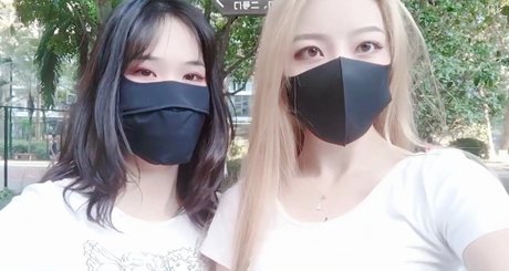 Lucky Lily erotic model picture