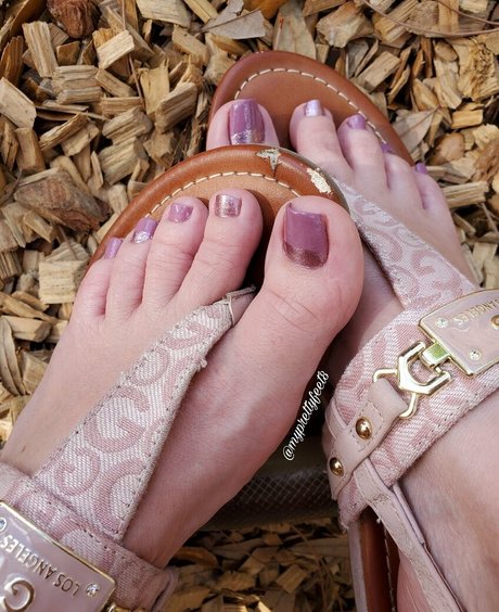 myprettyfeet8free model perfect images