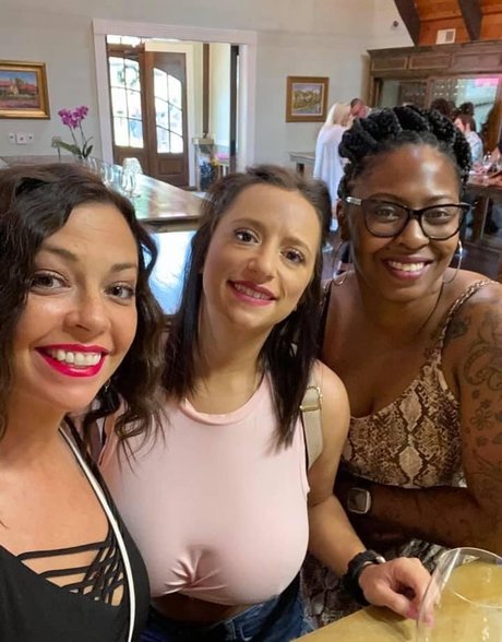 Sarah H erotic pornstar gallery