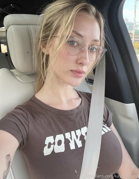 courtneymeyers18 model beautiful archive