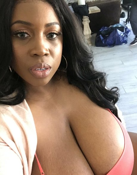 blonde muscle onlyfans sexy nude photos