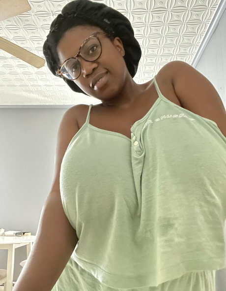 milf gangbang onlyfans sexy xxx pic