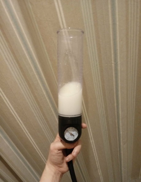 flounch exclusive actress image