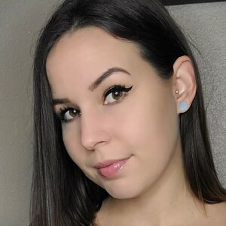 thisbishhh adult actress picture