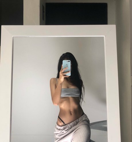 __tsunamy star hot picture