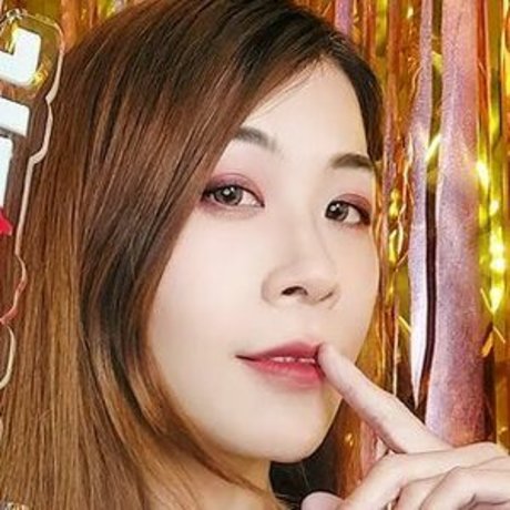 Avrillee999k porn model photo