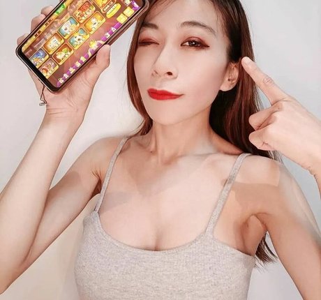 Avrillee999k pornstar free image