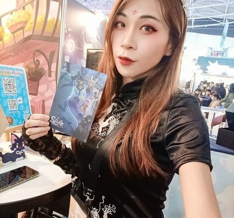 Avrillee999k Photo Gallery