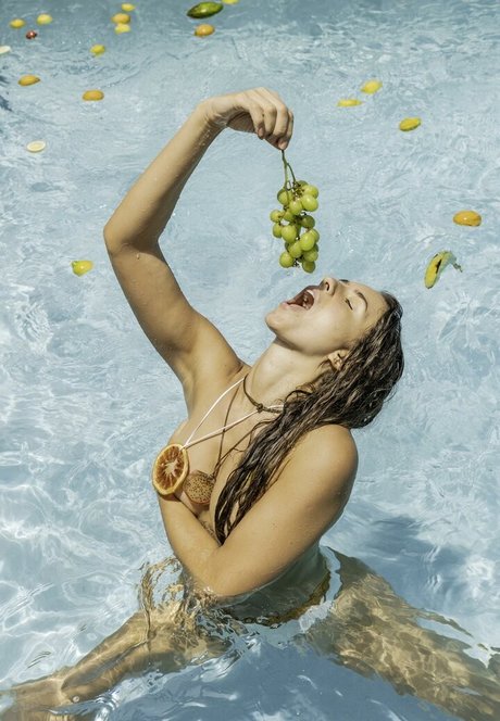 Yanusya star nudes images