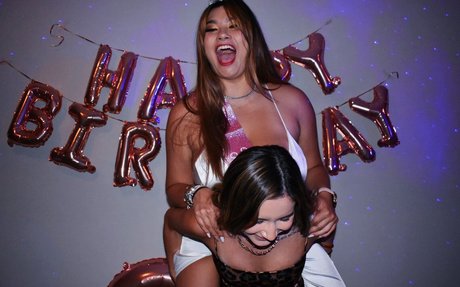 money onlyfans pornographic images