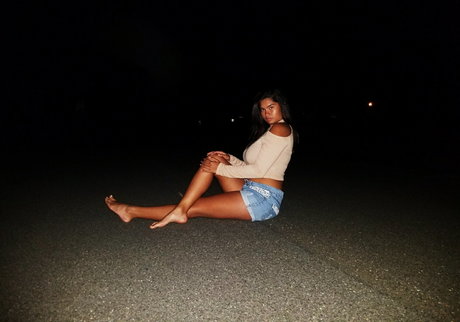 Amanda F naked star image