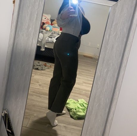 Kenzie A pornstar erotic pics