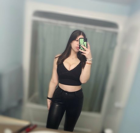 Alana Z model exclusive galleries