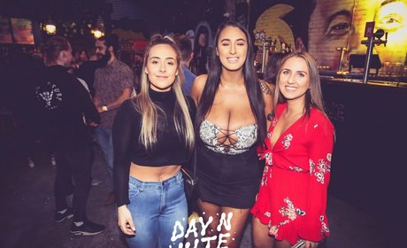 beautiful ebony onlyfans pornographic picture