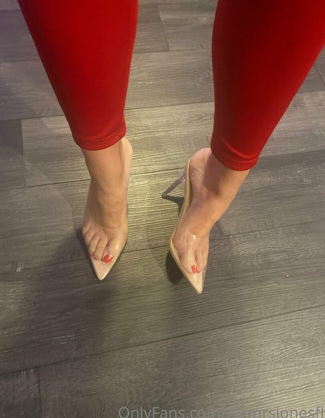 Maya Bensinger erotic pornstar image