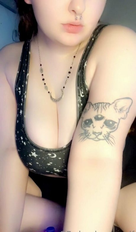 brunette pussy onlyfans pretty image