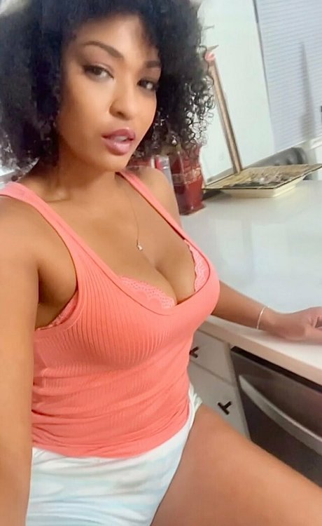 Turnerssanctuary sexy star img