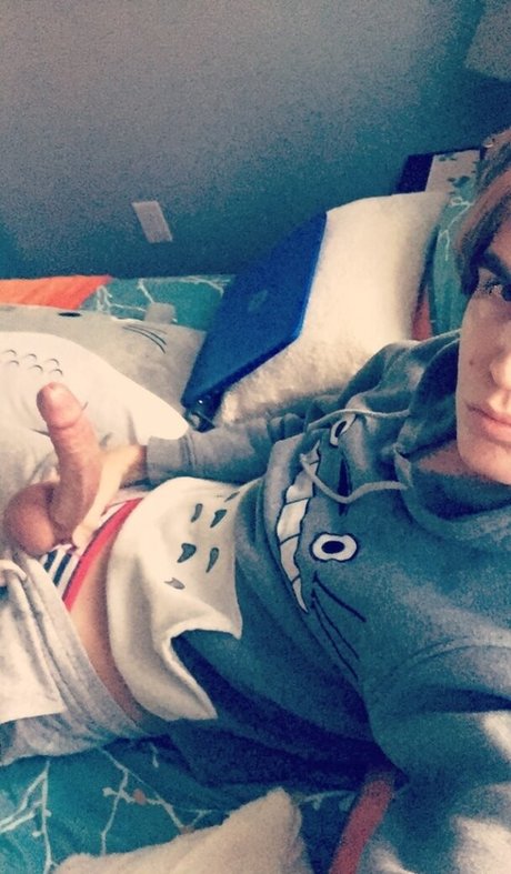 hunnydewboy sex model picture