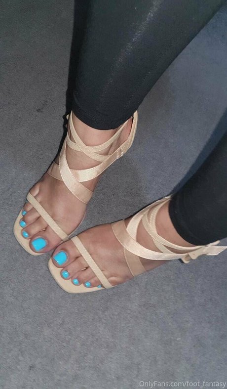 foot fantasy model naked picture