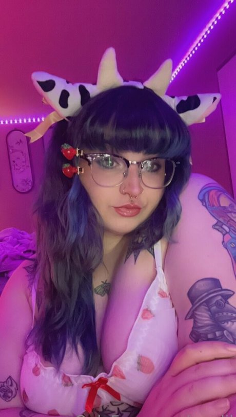 cowlil pornstar high quality photos