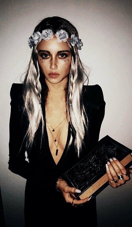 galacticgypsy28 star erotic galleries