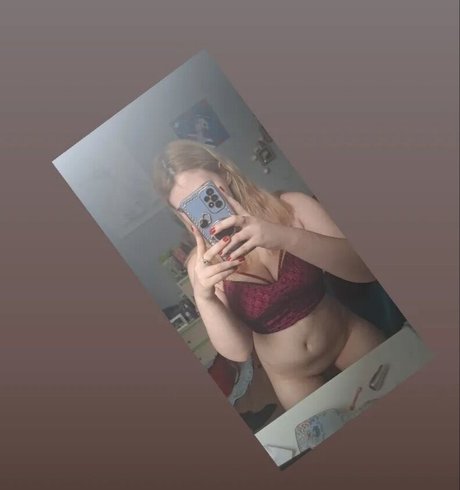 Aleksandra Ostrowska star hot pic