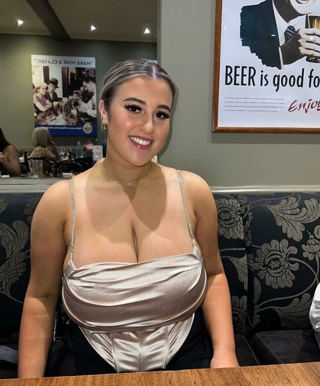 Stephanie C nude actress img