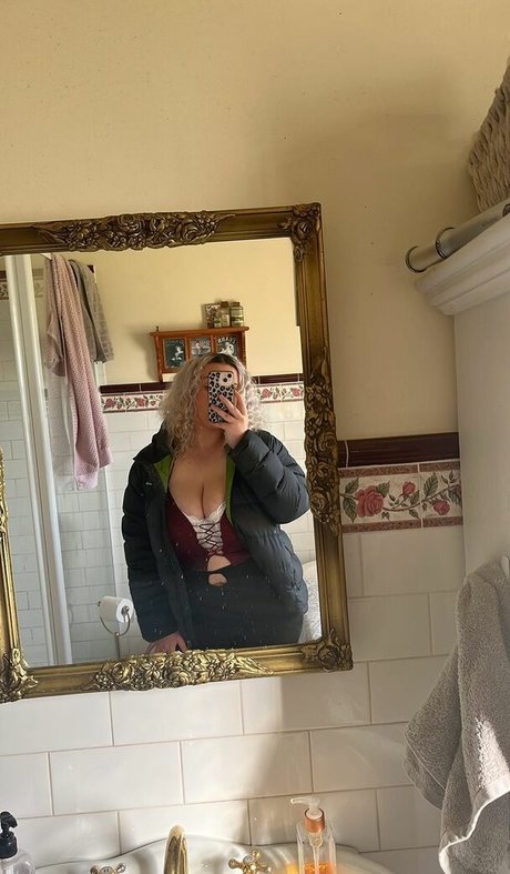 Emily J pornstar xxx gallery