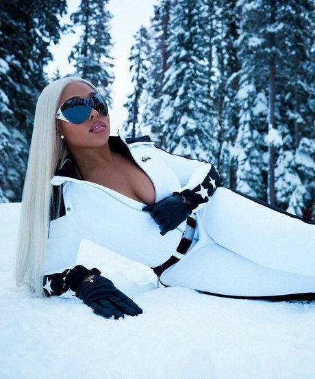 jordynwoods model hot photo