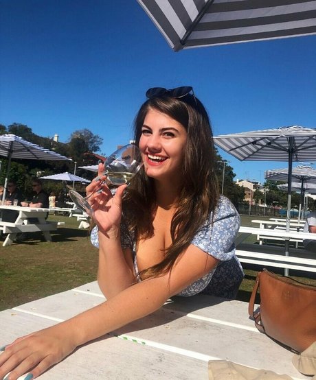 Tiana Hawkins hot actress image