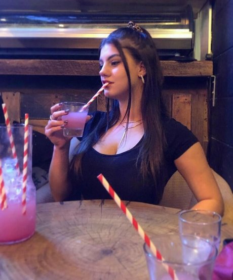 Tiana Hawkins art star pic