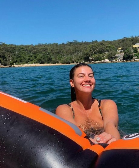 Tiana Hawkins model high quality img