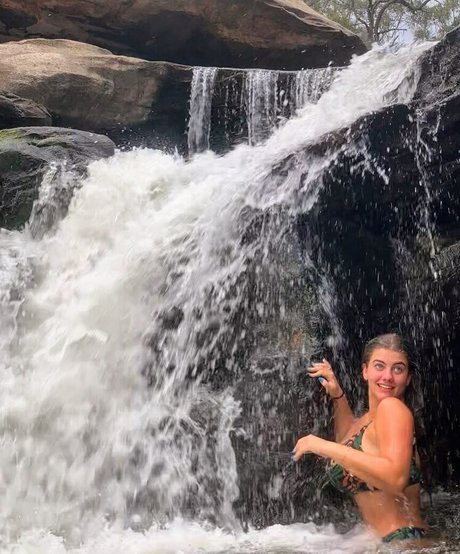 Tiana Hawkins hd actress images