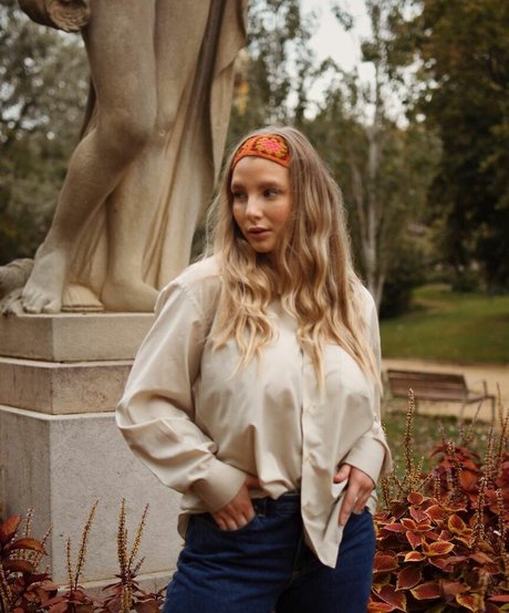 Stina model adult photo