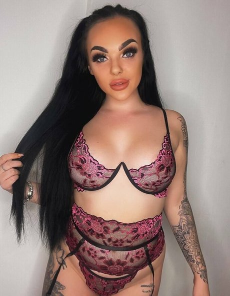 frankiemom hot actress images