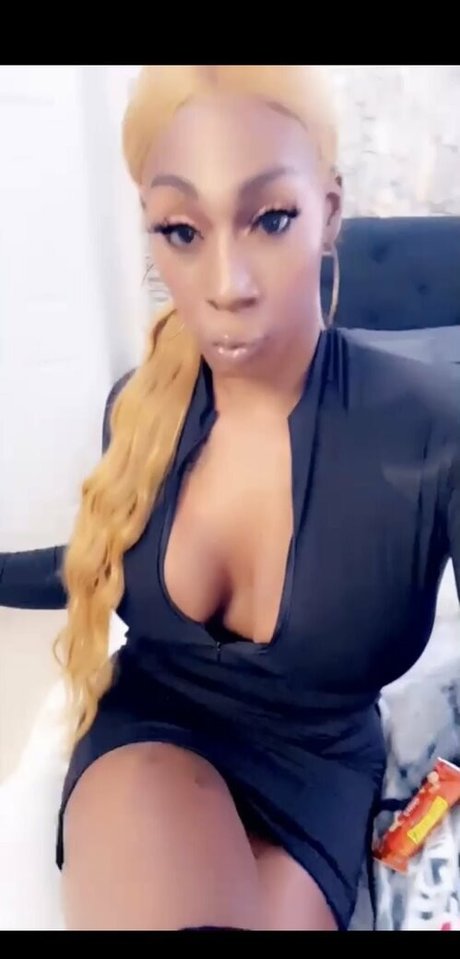 amazonhung pornstar free img