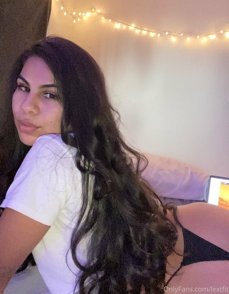 alexisbtelles high quality pornstar pics