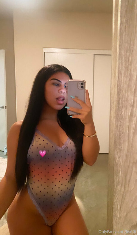 alexisbtelles model nude images